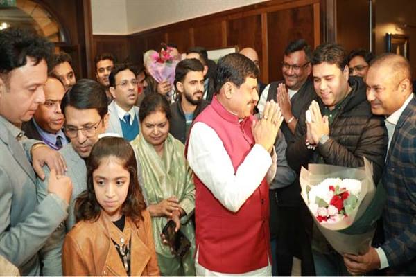 विदेशी निवेशकों को आमंत्रित करने मुख्यमंत्री यूके और जर्मनी की विदेश यात्रा पर