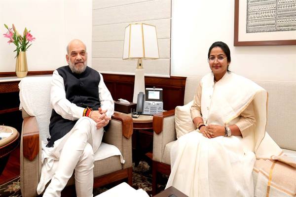 राज्यमंत्री श्रीमती प्रतिमा बागरी ने केंद्रीय मंत्री अमित शाह से की भेट