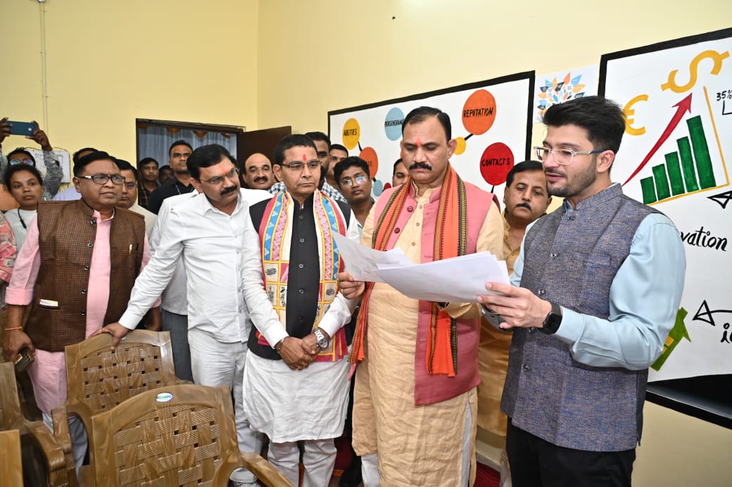 डबल इंजन की सरकार से चहुँमुखी विकास की ओर बढ़ रहा छत्तीसगढ़:मंत्री श्री श्याम बिहारी जायसवाल