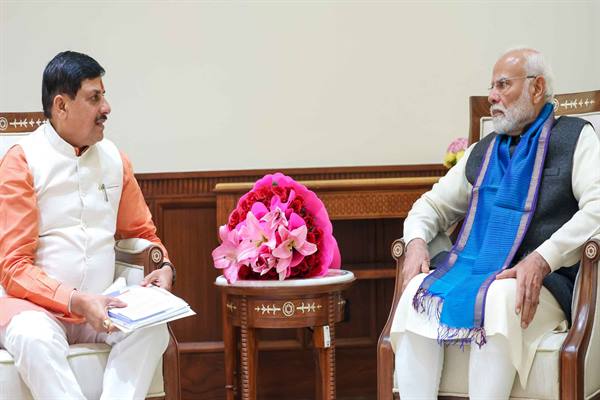 प्रधानमंत्री श्री मोदी से मुख्यमंत्री डॉ. यादव ने की सौजन्य भेंट