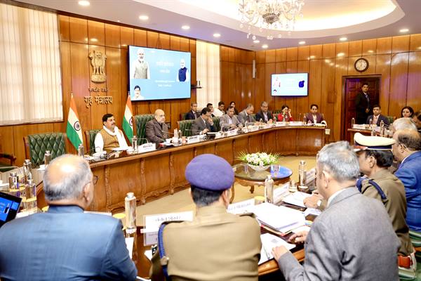 केन्द्रीय मंत्री श्री अमित शाह ने नई दिल्ली में मुख्यमंत्री डॉ. मोहन यादव की उपस्थिति में राज्य में तीन नए आपराधिक कानूनों के कार्यान्वयन पर की समीक्षा बैठक की अध्यक्षता
