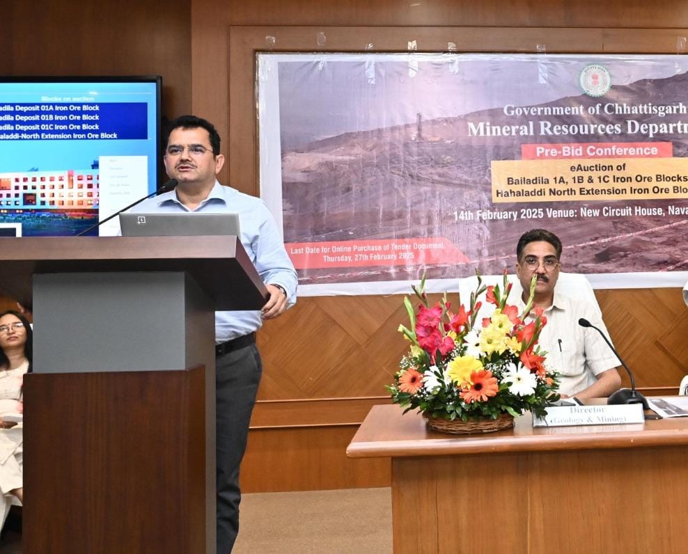 छत्तीसगढ़ खनिज संसाधनों के मामले में अपार संभावनाओं वाला राज्य – सचिव श्री पी. दयानंद