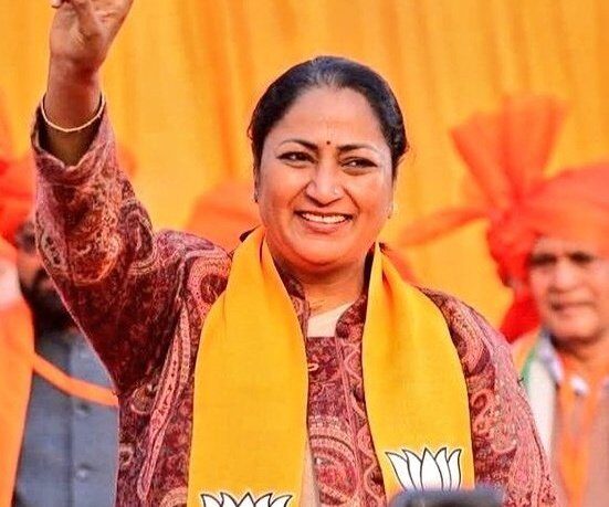 रेखा गुप्ता आज रामलीला मैदान में 12 बजे लेंगी सीएम पद की शपथ