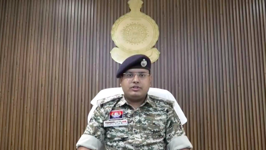पत्रकार साथी श्री मुकेश चन्द्रकार की हत्या के प्रकरण में शामिल चारों आरोपियों के विरूद्ध चार्ज शीट माननीय न्यायालय प्रस्तुत