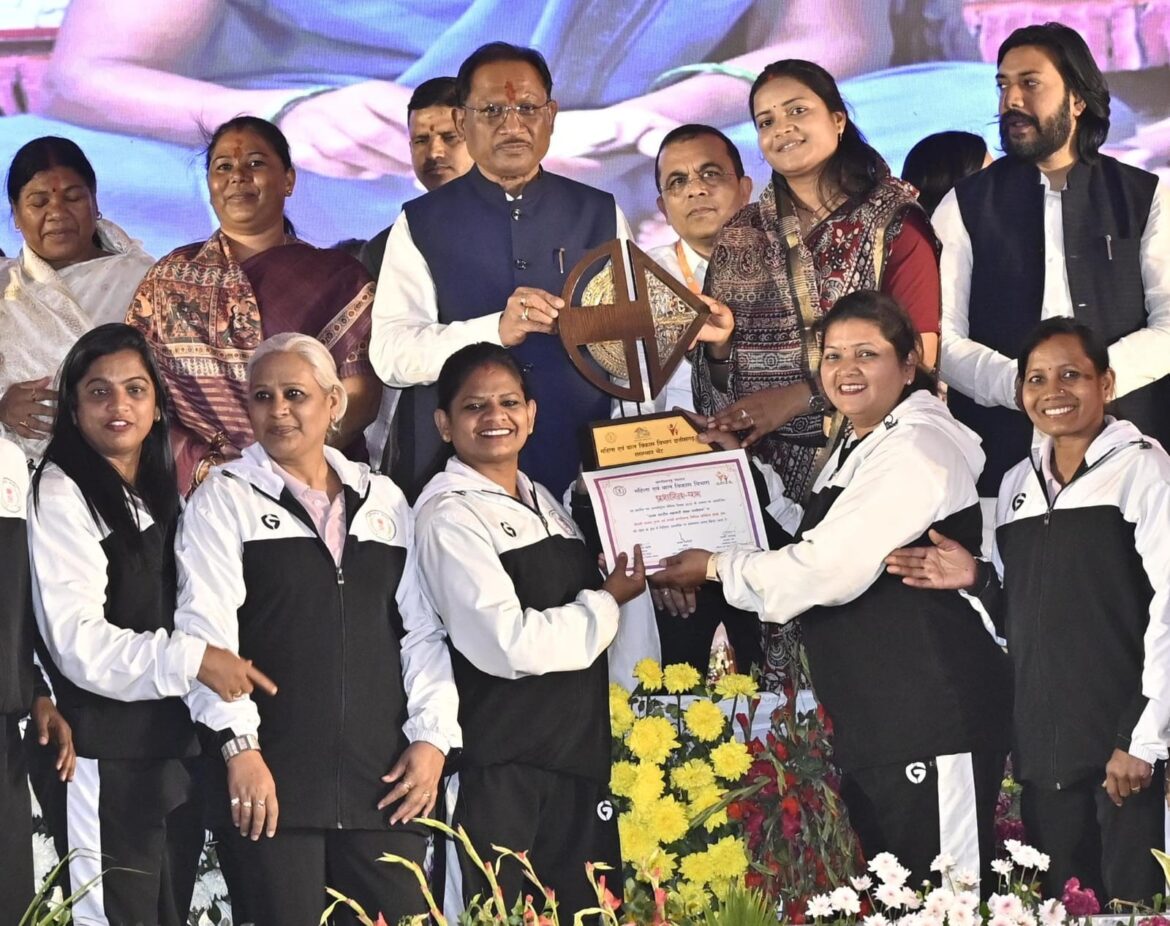 महिला सशक्तिकरण के प्रति हमारी सरकार पूरी तरह प्रतिबद्ध: समाज की प्रगति के लिए महिलाओं का सशक्तिकरण आवश्यक – मुख्यमंत्री श्री साय