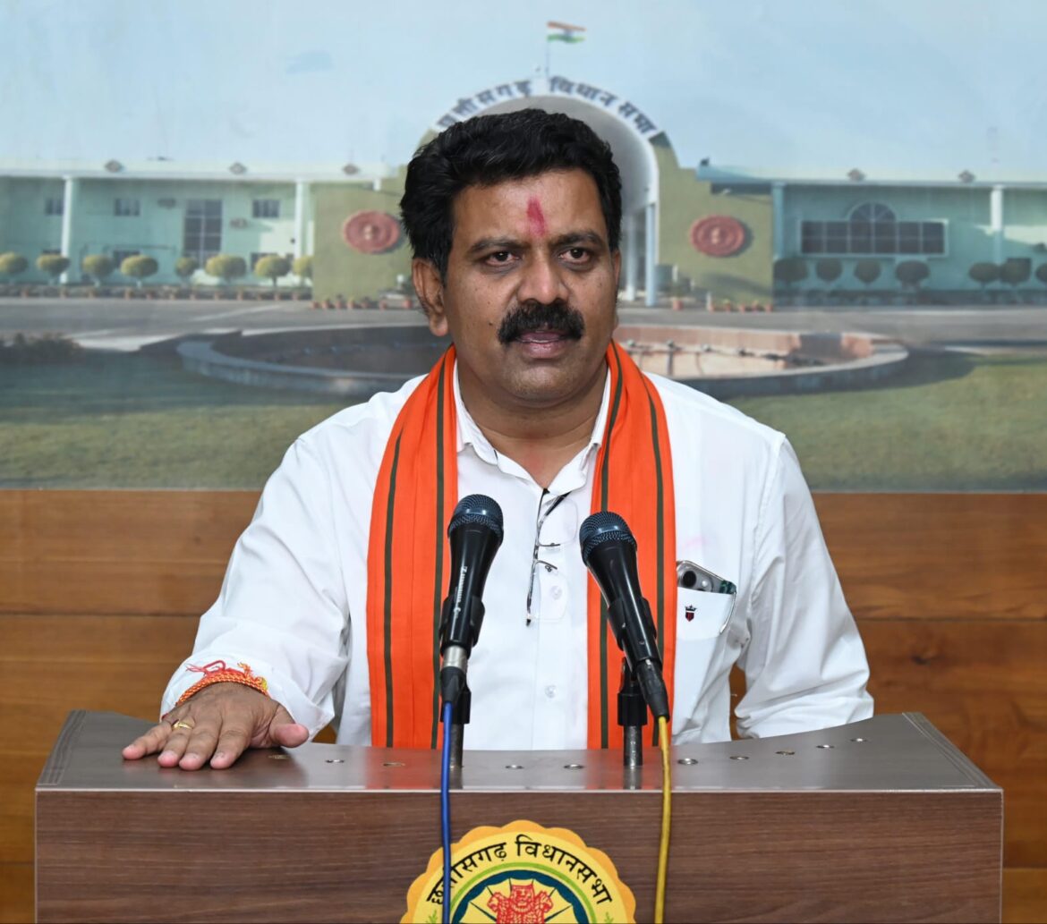 उपमुख्यमंत्री श्री विजय शर्मा के विभागों के लिए 21,277 करोड़ 28 लाख से अधिक की अनुदान मांगें पारित