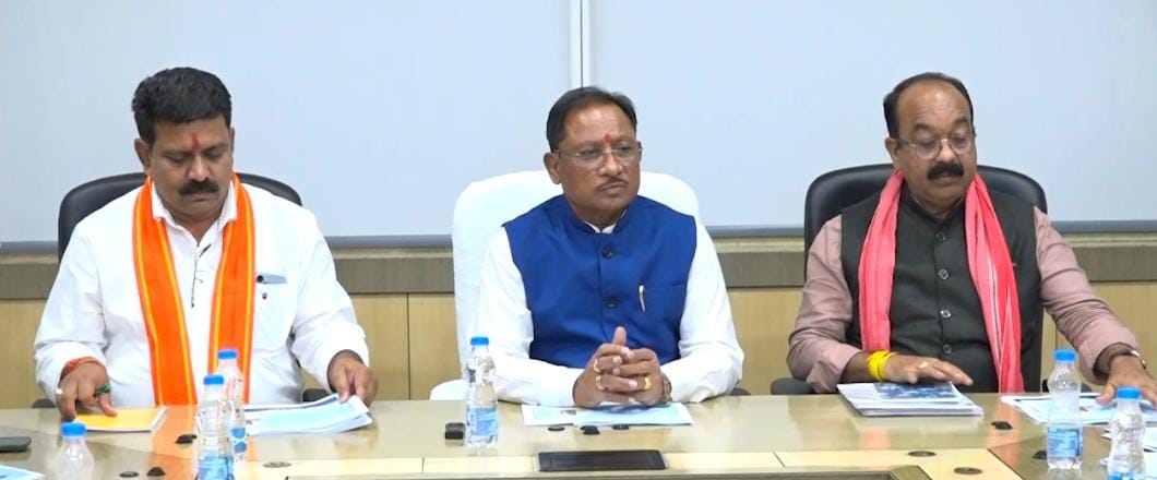 मुख्यमंत्री श्री विष्णु देव साय का ग्रीष्मकाल में पेयजल की उपलब्धता सुनिश्चित करने पर जोर