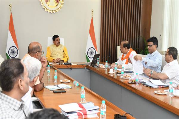 मुख्यमंत्री डॉ. यादव ने सूक्ष्म, लघु और मध्यम उद्यम विभाग की समीक्षा की