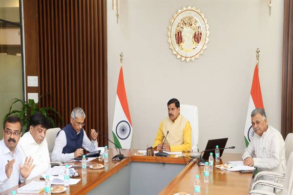 उच्च शिक्षा विभाग की समीक्षा बैठक में मुख्यमंत्री ने भारतीय ज्ञान परम्परा पर आधारित रोजगारपरक शिक्षा पर दिया जोर