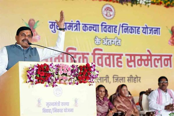 मुख्यमंत्री ने बुधनी विधानसभा क्षेत्र में 170.42 करोड़ रुपए के विकास कार्यों का किया लोकार्पण और भूमिपूजन