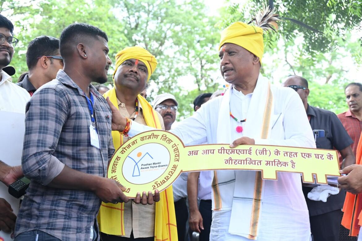 बासिंग कैम्प परिसर में मुख्यमंत्री ने लगाई जन-चौपाल
