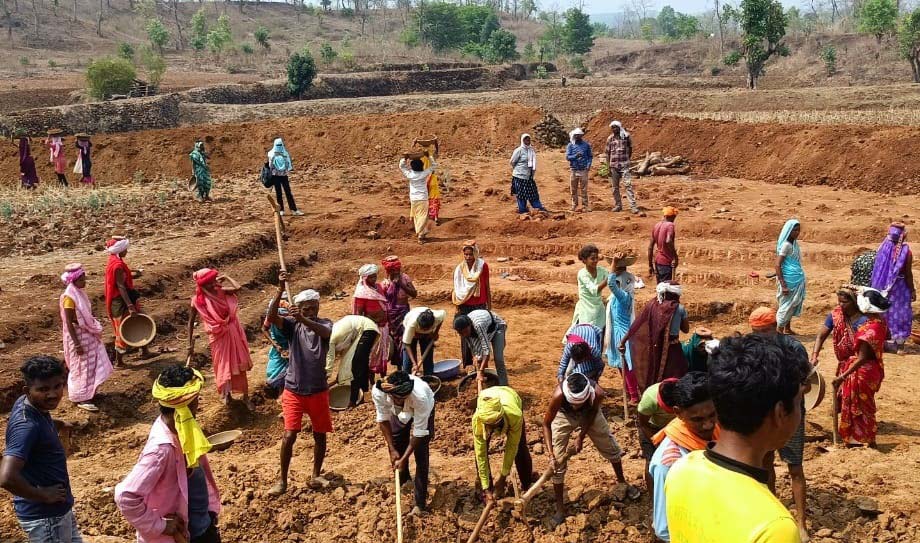 32 लाख श्रमिकों को मिला रोजगार 1500 करोड़ रुपये की मजदूरी का भुगतान