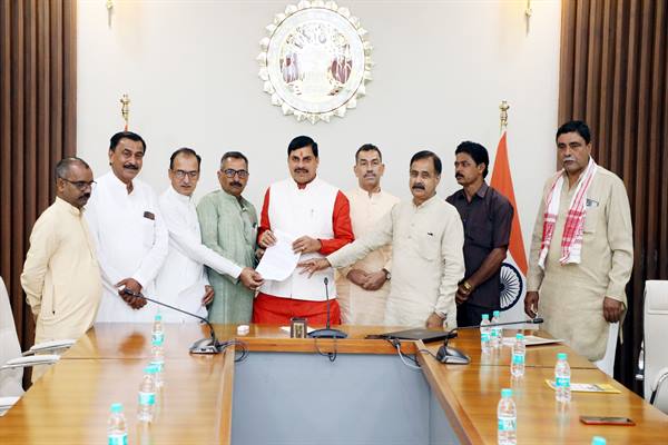 मुख्यमंत्री डॉ. यादव से भारतीय किसान संघ मध्यप्रदेश के प्रतिनिधिमंडल ने की भेंट