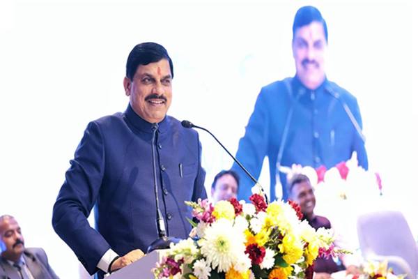 मुख्यमंत्री ने बार्सिलोना में इंडियन डायस्पोरा एवं फ्रेंड्स ऑफ एमपी से किया संवाद