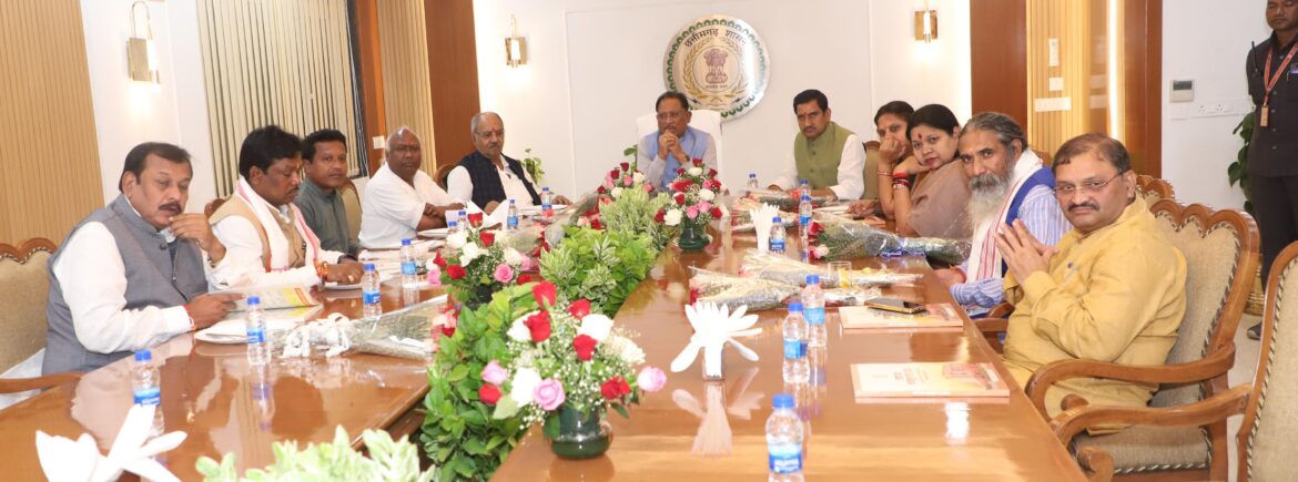 छत्तीसगढ़ सदन में मुख्यमंत्री विष्णुदेव साय की सांसदों संग सौजन्य भेंट — रात्रि भोज में हुई सार्थक चर्चा