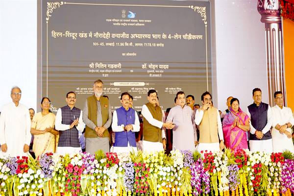 मध्यप्रदेश के लिये 60 हजार करोड़ से अधिक के रोड प्रोजेक्ट्स की घोषणा