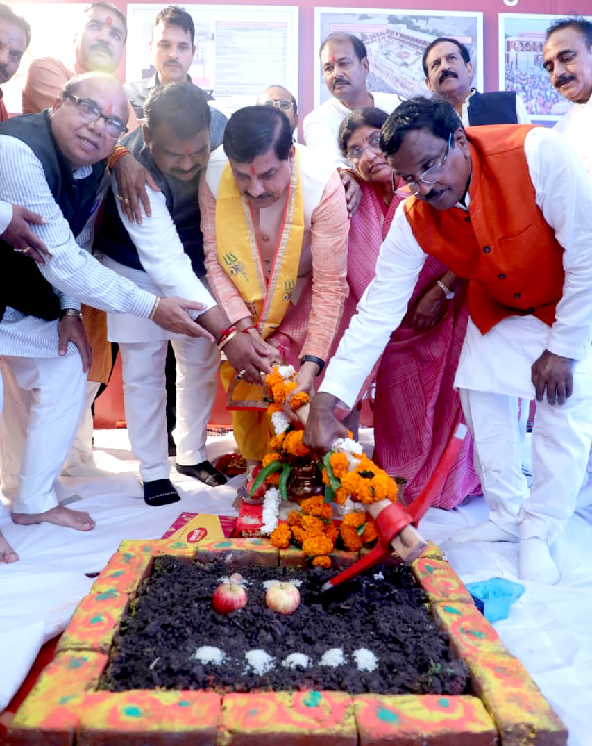 मुख्यमंत्री और केन्द्रीय मंत्री ने 52 करोड़ के विकास कार्यों का किया भूमिपूजन