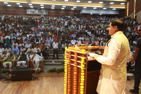 मुख्यमंत्री ने माखनलाल चतुर्वेदी राष्ट्रीय पत्रकारिता विश्वविद्यालय के सत्रारंभ पर आयोजित अभ्युदय-2025 कार्यक्रम को किया संबोधित