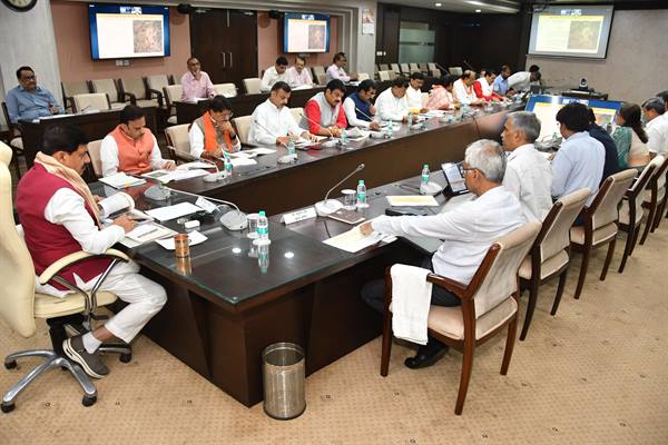मुख्यमंत्री की अध्यक्षता में हुई सिंहस्थ-2028 के लिए गठित मंत्रीमंडलीय समिति की बैठक