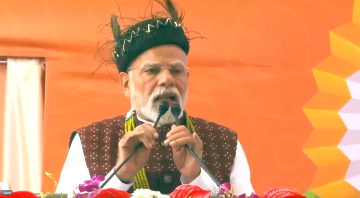 PM मोदी ने त्रिपुरा में शक्तिपीठ मंदिर का उद्घाटन कर की पूजा, अरुणाचल को दी 5100 करोड़ की सौगात