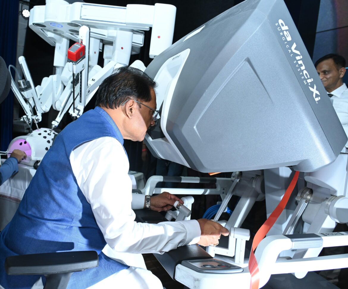 रोबोटिक सर्जरी छत्तीसगढ़ में चिकित्सा सुविधाओं के विकास में एक नया आयाम : मुख्यमंत्री विष्णु देव साय