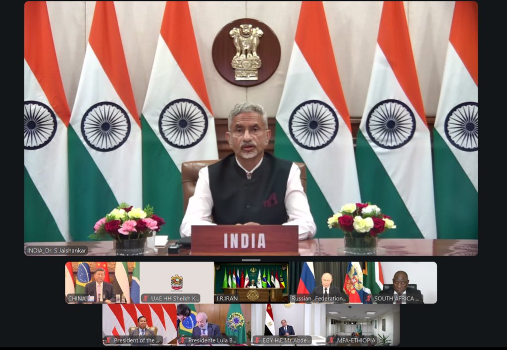 जयशंकर ने ब्रिक्स में निष्पक्ष वैश्विक आर्थिक नीतियों पर दिया जोर