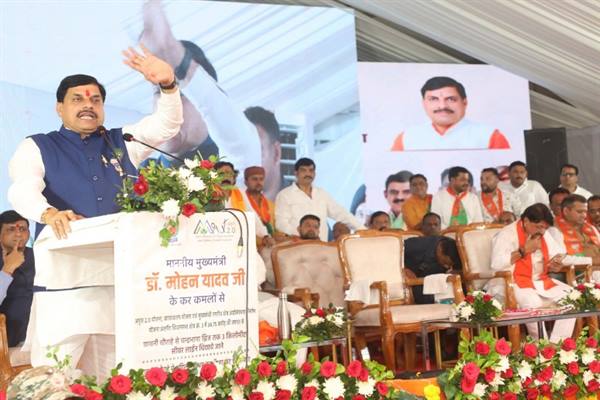 मुख्यमंत्री डॉ. यादव ने इंदौर में करोड़ों के विकास कार्यों का किया भूमिपूजन, नगरीय अधोसंरचना होगी मजबूत
