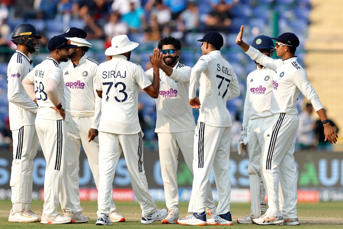 दिल्ली टेस्ट: भारत 378 रन से आगे, वेस्टइंडीज के 4 विकेट गिरे; गिल का शतक और जायसवाल के 175 रन