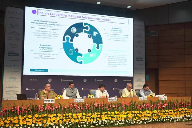 पीएम मोदी के डिजिटल हाईवे का विज़न हुआ साकार: दूरसंचार क्षेत्र में नेतृत्व, सुधार और लाभ का युग