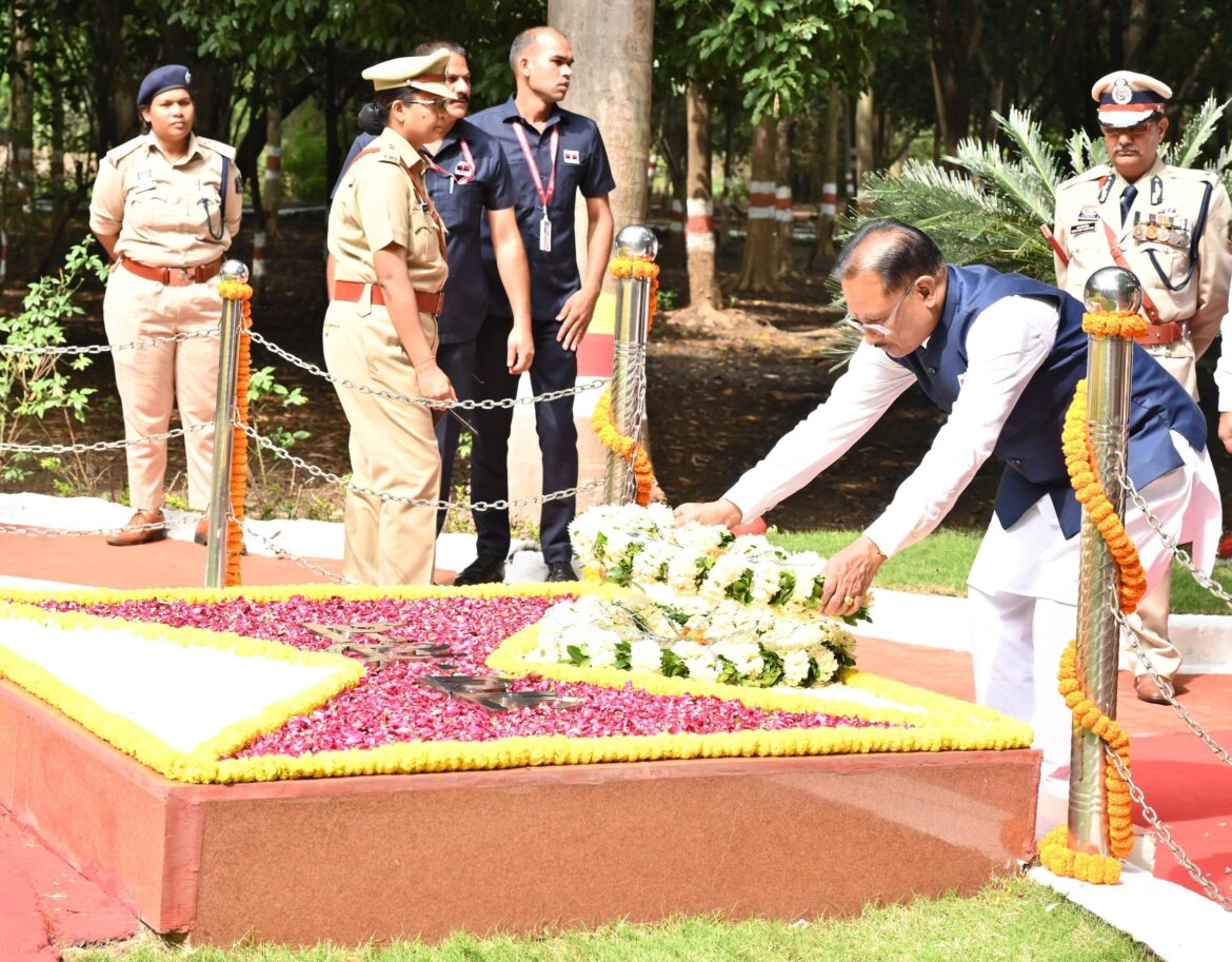 पुलिस जवानों की निष्ठा और अनुशासन से ही राज्य में शांति, सुरक्षा और विश्वास का वातावरण संभव – मुख्यमंत्री श्री विष्णु देव साय