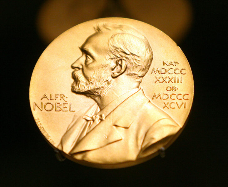 तीन अमेरिकी वैज्ञानिकों को मिला भौतिकी (Physics) का नोबेल पुरस्कार; क्वांटम टनलिंग की मैक्रोस्कोपिक खोज के लिए सम्मान