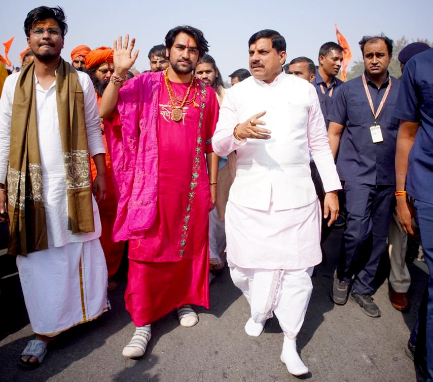 वृंदावन की पावन भूमि पर मुख्यमंत्री ने लिया ‘सनातन हिंदू एकता पदयात्रा’ में भाग