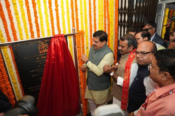 मुख्यमंत्री डॉ. मोहन यादव ने किया आकाशवाणी उज्जैन केंद्र का लोकार्पण; ₹179 करोड़ के विकास कार्यों की सौगात