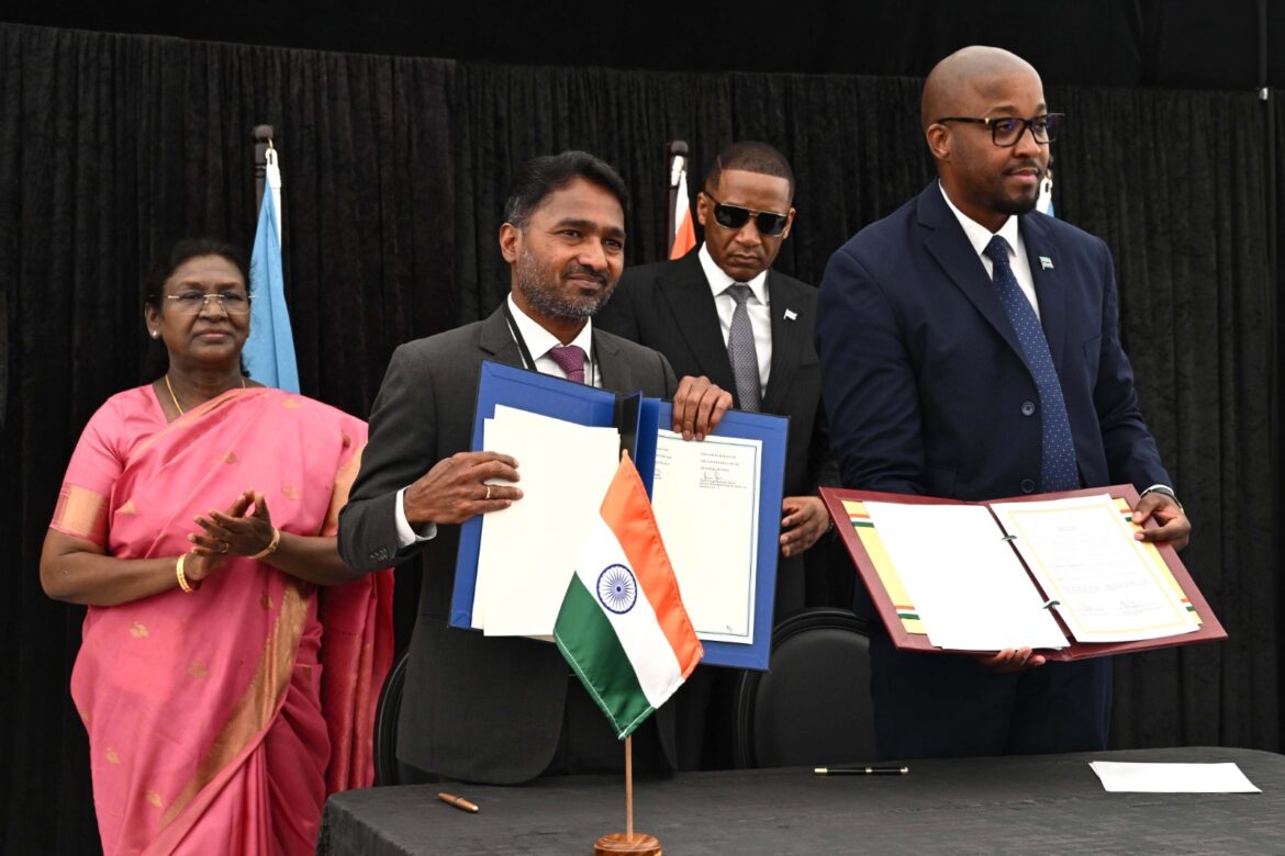 राष्ट्रपति मुर्मु की बोत्सवाना यात्रा: द्विपक्षीय वार्ता का नेतृत्व