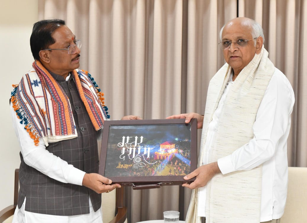 मुख्यमंत्री श्री विष्णु देव साय ने गांधीनगर में गुजरात के मुख्यमंत्री श्री भूपेंद्र पटेल से की सौजन्य भेंट