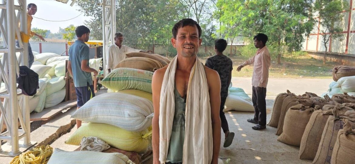 घर बैठे धान विक्रय का नया दौर: तुंहर टोकन ऐप से किसानों को मिली बड़ी राहत