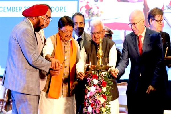 चिकित्सक भगवान का दूसरा रूप: राज्यपाल श्री मंगुभाई पटेल