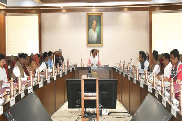 मध्य प्रदेश कैबिनेट के बड़े फैसले: नर्मदा परियोजनाओं के प्रभावितों के लिए 1,782 करोड़ का विशेष पैकेज, उद्यम क्रांति योजना 2031 तक जारी