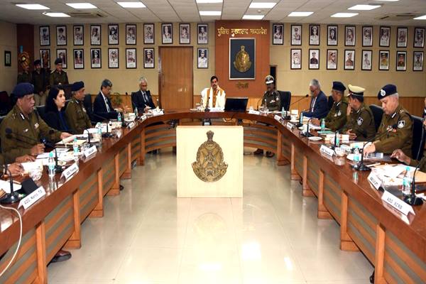 अपराधियों में खौफ और आमजन में विश्वास पैदा करे पुलिस, राज्य से नक्सलवाद का अंत हमारा संकल्प: मुख्यमंत्री डॉ. यादव