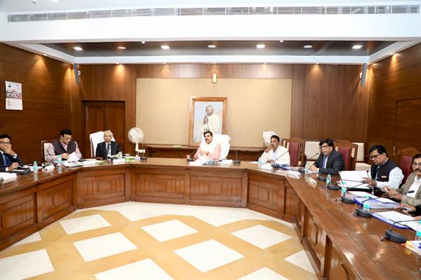 ‘नदी जोड़ो परियोजना’ को राज्य में लागू करें: सीएम का निर्देश, सिंचाई क्षमता 100 लाख हेक्टेयर का लक्ष्य