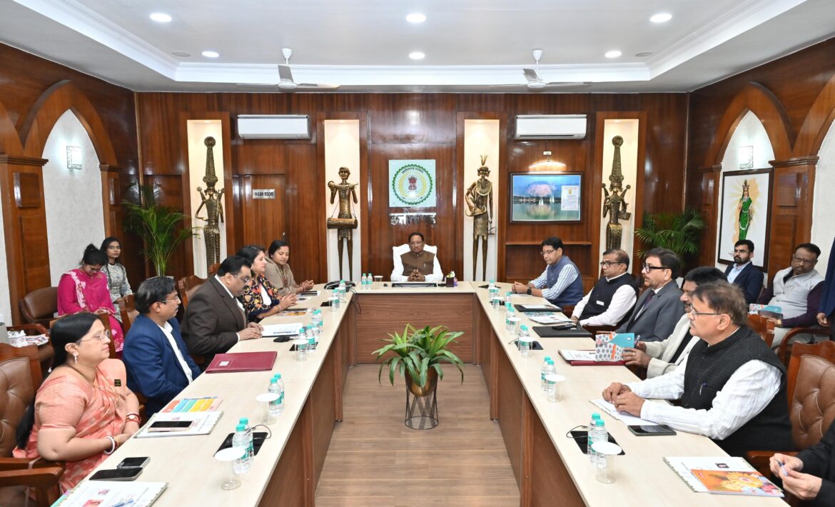 रक्षक पाठ्यक्रम छात्रों के सुरक्षित भविष्य गढ़ने में सहायक होगा – मुख्यमंत्री श्री विष्णुदेव साय