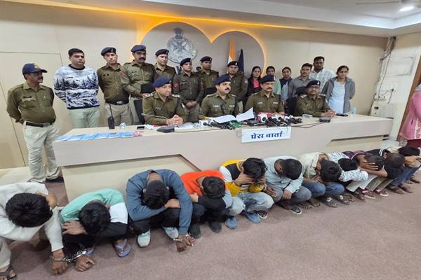 मध्यप्रदेश में सायबर ठगों पर पुलिस का बड़ा प्रहार: ग्वालियर में अंतरराष्ट्रीय गिरोह का भंडाफोड़, करोड़ों का संदिग्ध लेन-देन उजागर