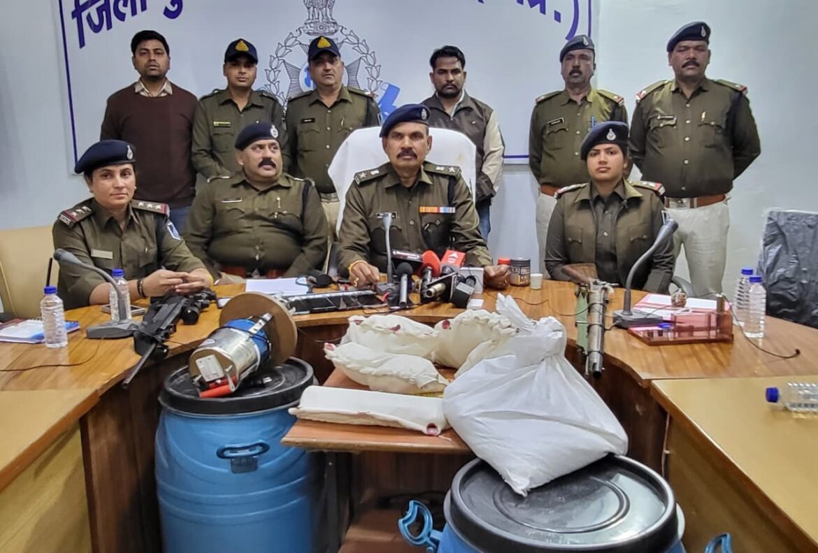 मध्यप्रदेश-राजस्थान पुलिस की संयुक्त कार्रवाई: आगर मालवा पुलिस ने पकड़ी 5 करोड़ की ड्रग्स खेप, फैक्ट्री से हथियार भी बरामद