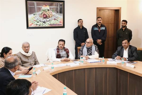 पश्चिम मध्य रेलवे को मिली गोविंदवल्लभ पंत शील्ड; महाप्रबंधक ने साझा किया सीधी-सिंगरौली और पन्ना-खजुराहो का रोडमैप