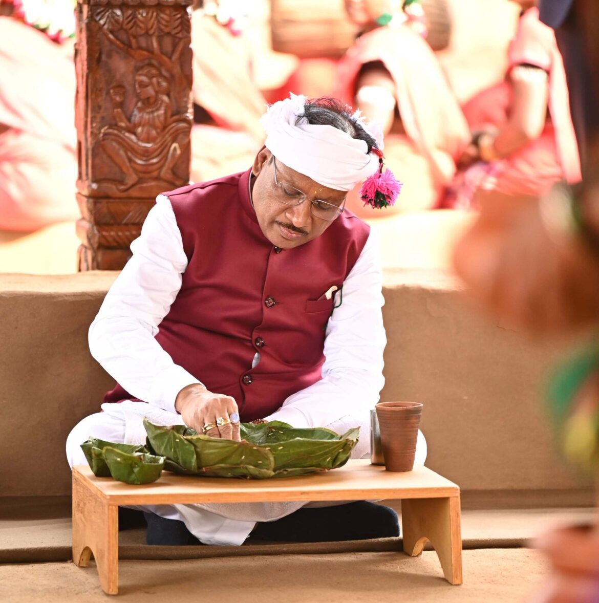 नक्सल मुक्त बस्तर की दिशा में एक और निर्णायक कदम : चार इनामी माओवादियों ने किया आत्मसमर्पण