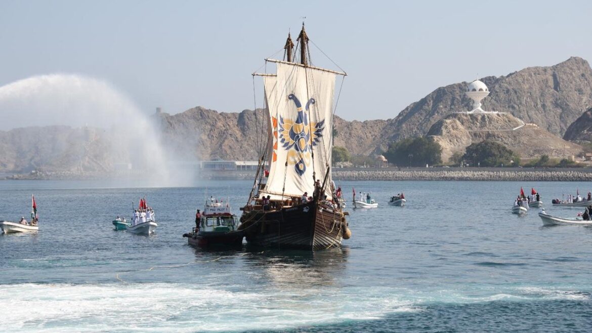 समुद्र पर फिर से जीवित हुआ प्राचीन भारत: 2000 साल पुरानी तकनीक से बना ‘INSV कौंडिन्य’ ओमान पहुँचा