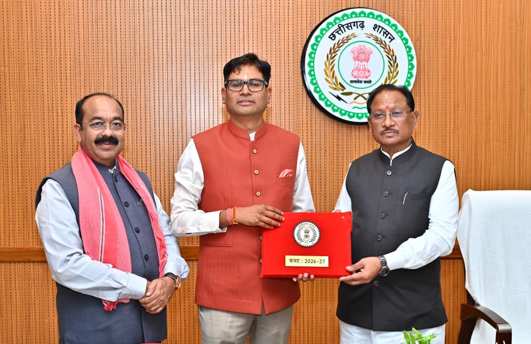 मुख्यमंत्री साय से मिले वित्त मंत्री ओपी चौधरी, बजट 2026-27 के जरिए ‘विकसित छत्तीसगढ़’ का रोडमैप तैयार