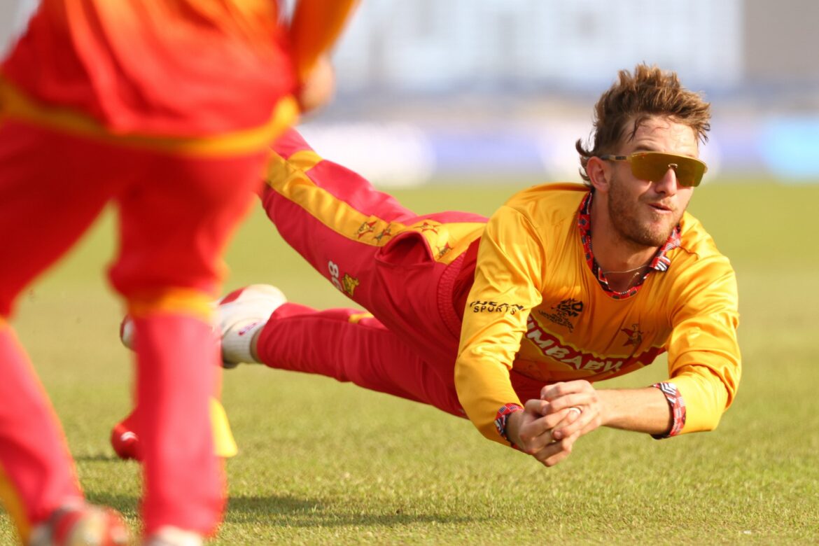 टी-20 वर्ल्ड कप 2026: जिम्बाब्वे की धमाकेदार शुरुआत, ओमान को 8 विकेट से हराकर ग्रुप बी के टॉप पर पहुंची टीम
