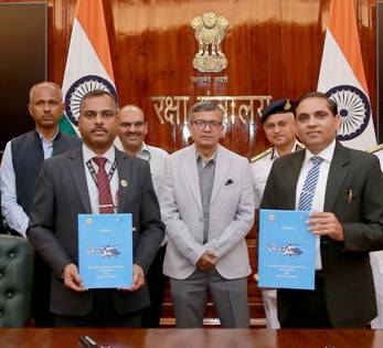 भारतीय समुद्री शक्ति में बड़ा इजाफा: रक्षा मंत्रालय ने तटरक्षक बल और नौसेना के लिए 5,083 करोड़ रुपये के अनुबंधों पर किए हस्ताक्षर