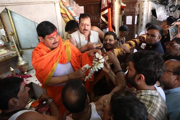 मुख्यमंत्री डॉ. मोहन यादव ने करीला धाम को बताया आस्था का अद्वितीय केंद्र; अशोकनगर को दी 115 करोड़ के विकास कार्यों की सौगात